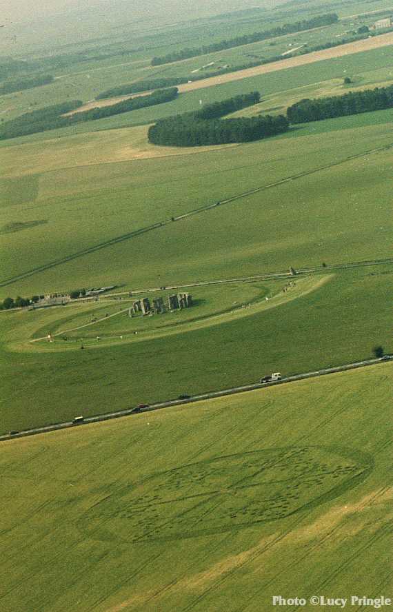 obraz_zvuk:priroda:obrazce_v_krajine:1997:anglie:27_-_opposite_stonehenge_wiltshire_anglie_-_9.6.1997.jpg